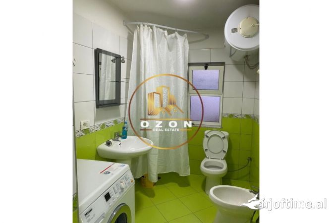 Shtepi me qera Apartament ne Tirane, 2+1, Mobilimi E mobiluar, Pagesa 700  Euro.