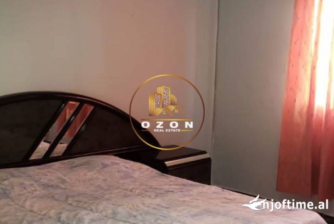 Shtepi ne shitje Apartament ne Tirane, 2+1, Mobilimi E mobiluar, Pagesa 88,000  Euro.