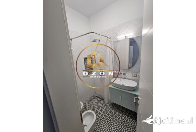 Shtepi me qera Apartament ne Tirane, 1+1, Mobilimi E mobiluar, Pagesa 1,000  Euro.