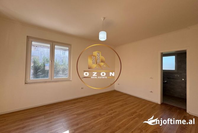Shtepi ne shitje Apartament ne Tirane, 5+1, Mobilimi Bosh, pa mobiluar, Pagesa 750,000  Euro.