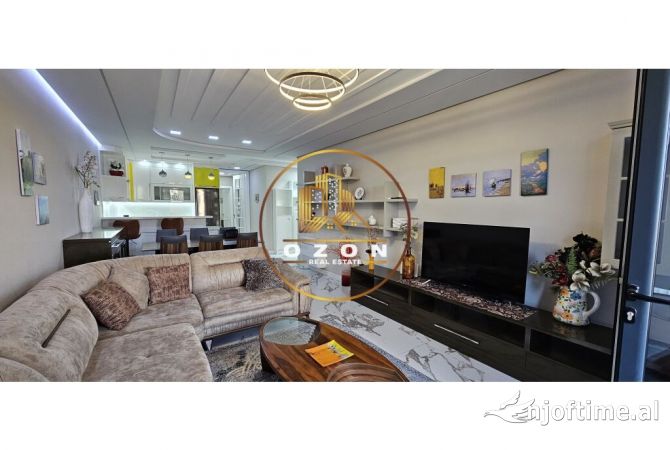 Shtepi me qera 2+1 ne Tirane - 1,400 Euro