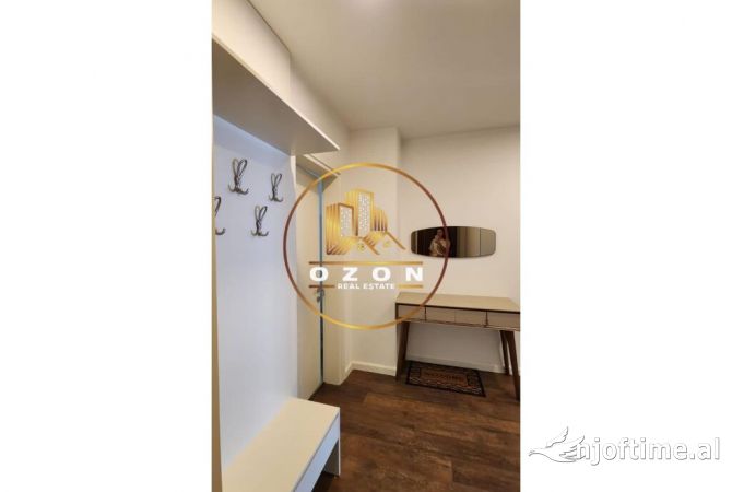 Shtepi me qera 3+1 ne Tirane - 2,500 Euro