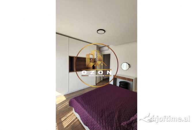 Shtepi me qera Apartament ne Tirane, 3+1, Mobilimi E mobiluar, Pagesa 2,500  Euro.