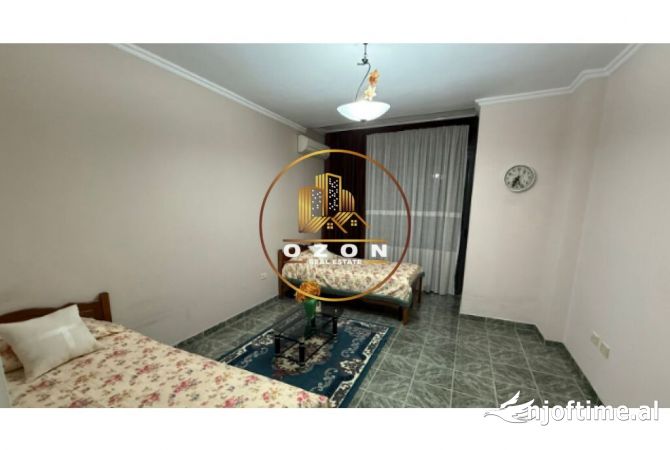 Shtepi me qera Apartament ne Tirane, 2+1, Mobilimi Bosh, pa mobiluar, Pagesa 700  Euro.