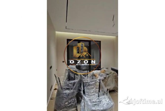 Shtepi me qera 2+1 ne Tirane - 1,300 Euro