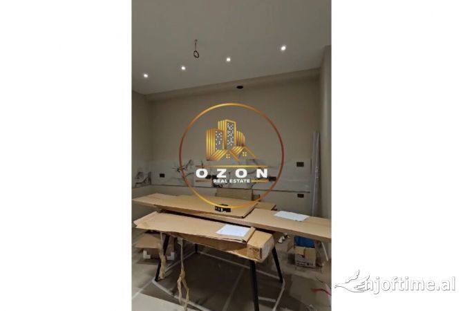 Shtepi me qera 2+1 ne Tirane - 1,300 Euro