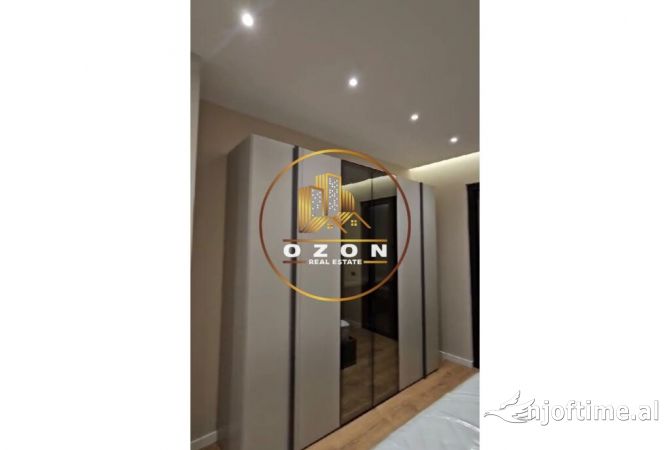Shtepi me qera 2+1 ne Tirane - 1,300 Euro