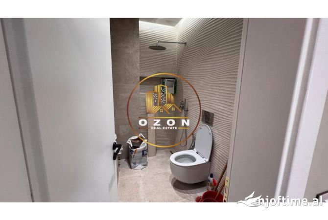 Shtepi ne shitje Apartament ne Tirane, 2+1, Mobilimi E mobiluar, Pagesa 160,000  Euro.