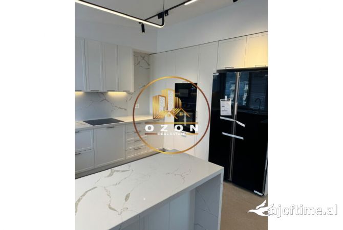 Shtepi ne shitje Apartament ne Tirane, 3+1, Mobilimi E mobiluar, Pagesa 700,000  Euro.