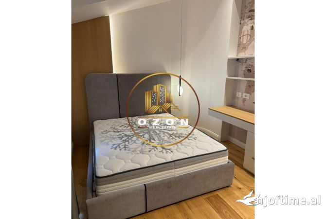 Shtepi ne shitje Apartament ne Tirane, 3+1, Mobilimi E mobiluar, Pagesa 700,000  Euro.