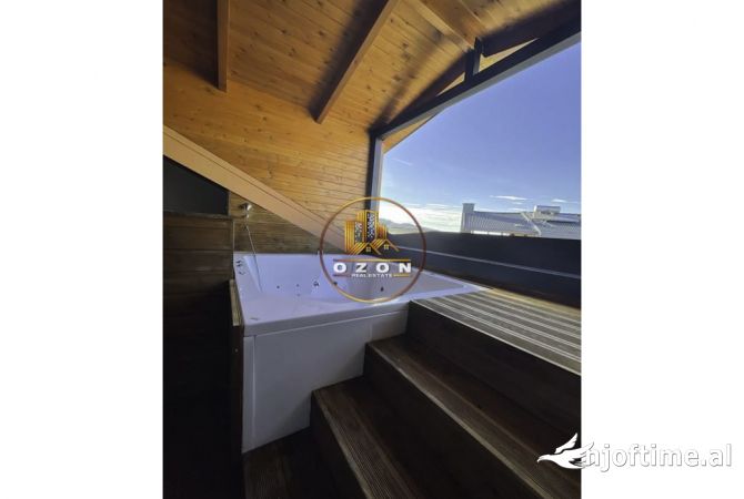 Shtepi me qera Vila Luksoze ne Tirane, 3+1, Mobilimi E mobiluar, Pagesa 3,000  Euro.