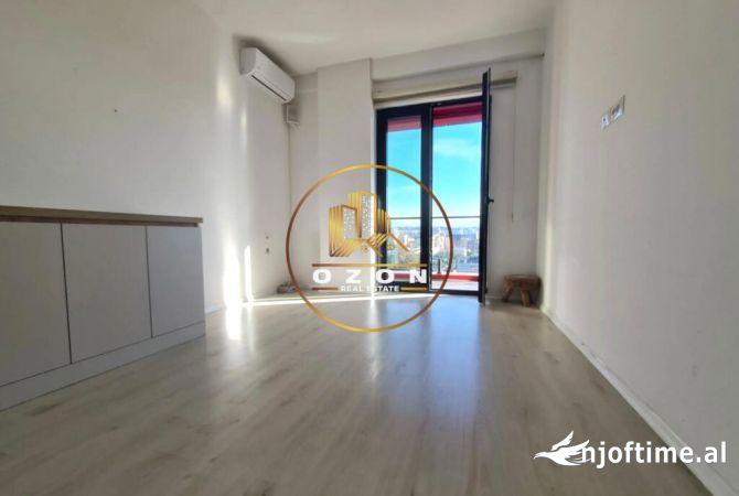 Shtepi me qera Apartament ne Tirane, 3+1, Mobilimi Bosh, pa mobiluar, Pagesa 750  Euro.
