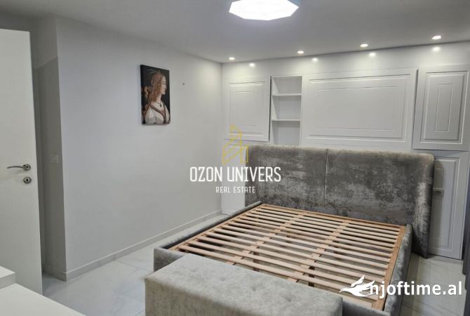Shtepi ne shitje Apartament ne Vlore, 2+1, Mobilimi E mobiluar, Pagesa 325,000  Euro.