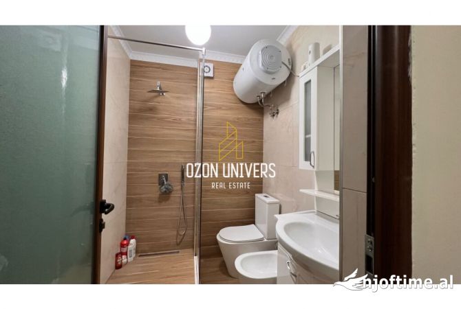 Shtepi ne shitje Apartament ne Tirane, 3+1, Mobilimi E mobiluar, Pagesa 280,000  Euro.