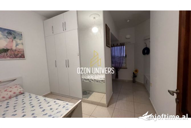 Shtepi ne shitje Apartament ne Tirane, 3+1, Mobilimi E mobiluar, Pagesa 280,000  Euro.