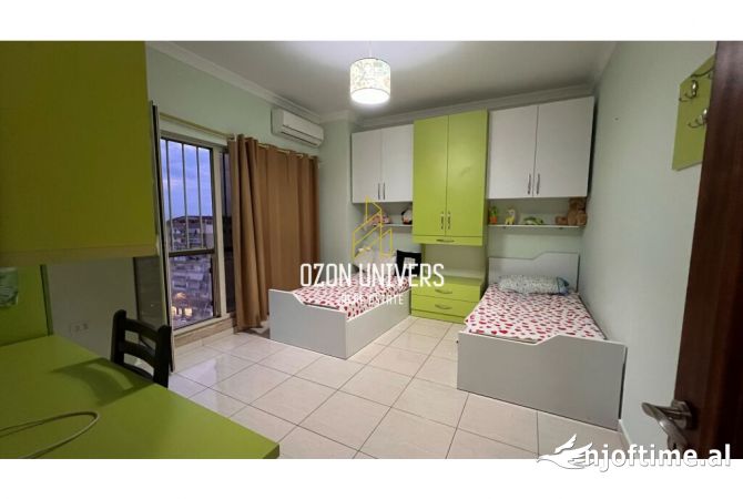 Shtepi ne shitje Apartament ne Tirane, 3+1, Mobilimi E mobiluar, Pagesa 280,000  Euro.