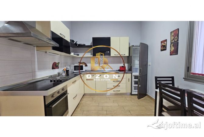 Shtepi me qera 3+1 ne Tirane - 1,400 Euro