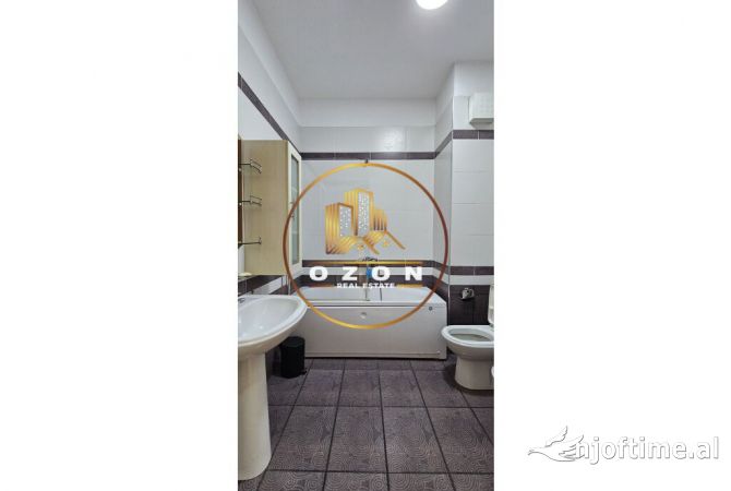 Shtepi me qera Apartament ne Tirane, 3+1, Mobilimi E mobiluar, Pagesa 1,400  Euro.