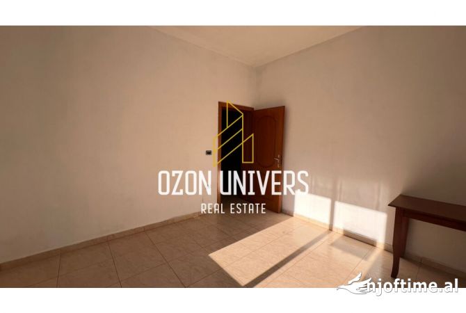 Shtepi me qera Apartament ne Tirane, 4+1, Mobilimi Bosh, pa mobiluar, Pagesa 1,100  Euro.