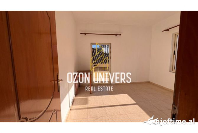 Shtepi me qera Apartament ne Tirane, 4+1, Mobilimi Bosh, pa mobiluar, Pagesa 1,100  Euro.