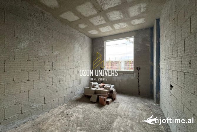 Shtepi ne shitje Apartament ne Tirane, 2+1, Mobilimi Bosh, pa mobiluar, Pagesa 100,674  Euro.