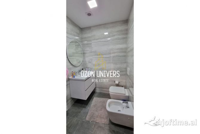 Shtepi me qera Apartament ne Tirane, 2+1, Mobilimi E mobiluar, Pagesa 1,300  Euro.