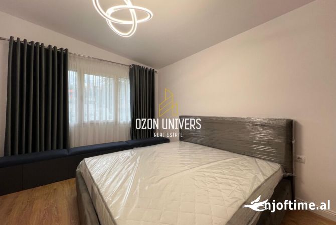 Shtepi me qera Vila Luksoze ne Tirane, 3+1, Mobilimi E mobiluar, Pagesa 3,000  Euro.