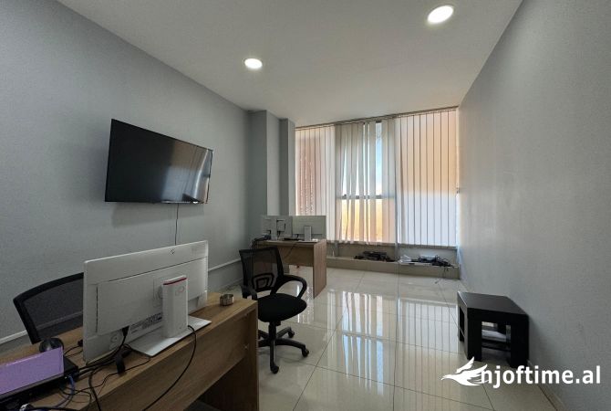 OKAZION-Njesi Tregtare dhe Garazh per shitje ne Astir!