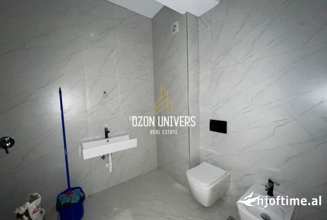 Shtepi me qera Apartament ne Tirane, 2+1, Mobilimi Bosh, pa mobiluar, Pagesa 650  Euro.