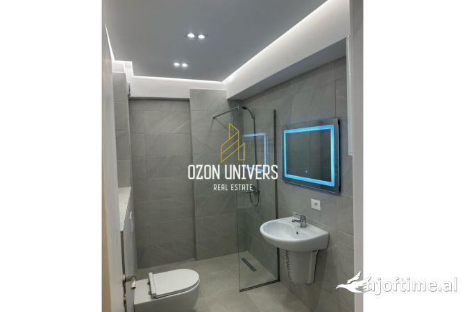 Shtepi ne shitje Apartament ne Tirane, 1+1, Mobilimi Bosh, pa mobiluar, Pagesa 140,000  Euro.