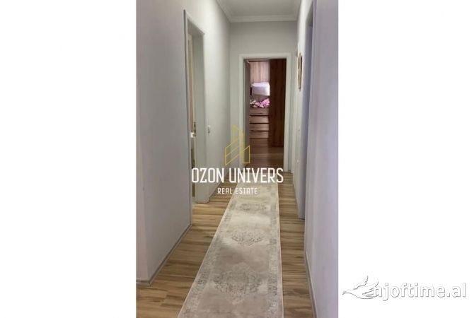 Shtepi ne shitje Apartament ne Tirane, 2+1, Mobilimi E mobiluar, Pagesa 260,000  Euro.