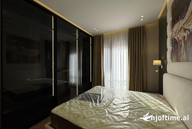 Shtepi me qera Apartament ne Tirane, 1+1, Mobilimi E mobiluar, Pagesa 900  Euro.