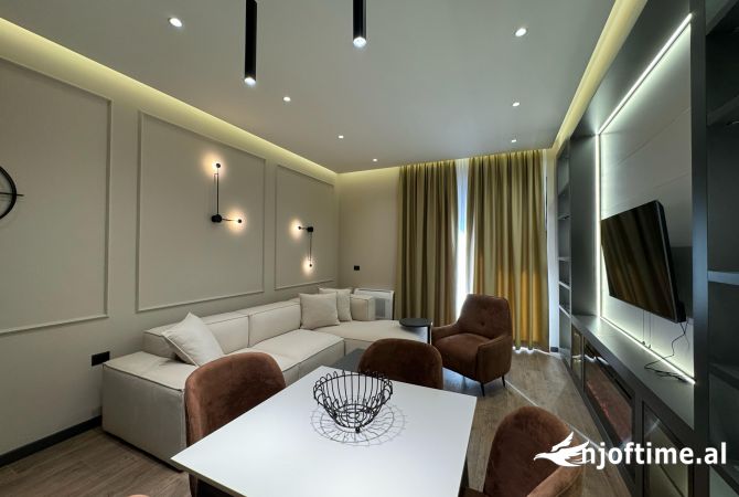 Shtepi me qera Apartament ne Tirane, 1+1, Mobilimi E mobiluar, Pagesa 900  Euro.