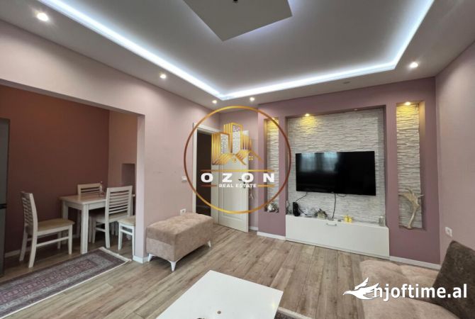 Shtepi me qera Apartament ne Tirane, 1+1, Mobilimi E mobiluar, Pagesa 550  Euro.