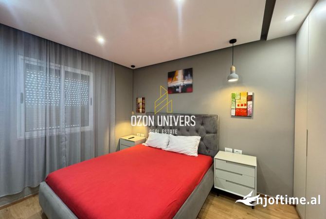 Shtepi ne shitje Apartament ne Tirane, 3+1, Mobilimi E mobiluar, Pagesa 135,000  Euro.