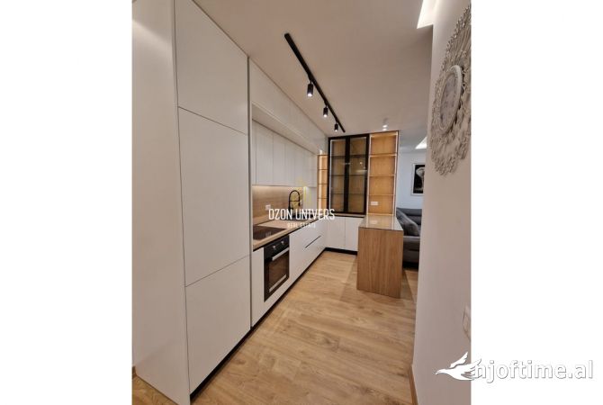 Shtepi me qera Apartament ne Tirane, 2+1, Mobilimi E mobiluar, Pagesa 1,200  Euro.