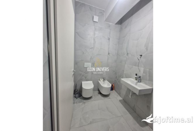 Shtepi me qera Apartament ne Tirane, 1+1, Mobilimi E mobiluar, Pagesa 400  Euro.