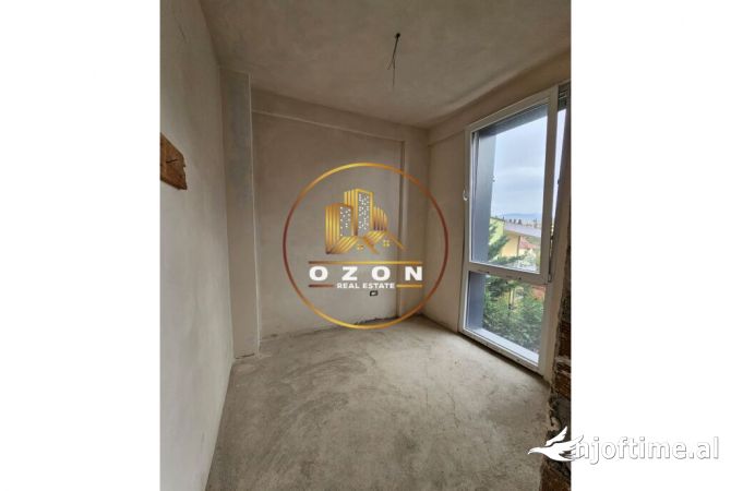 Apartment for sale in Tirana 3+1, Emty