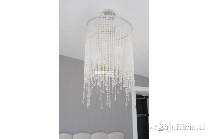 Shtepi ne shitje Vila Luksoze ne Durres, 4+1, Mobilimi E mobiluar, Pagesa 750,000  Euro.