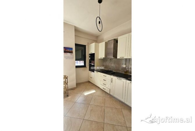 Shtepi me qera 3+1 ne Tirane - 700 Euro