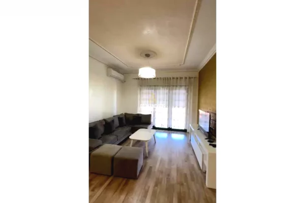 Shtepi me qera 2+1 ne Tirane - 650 Euro