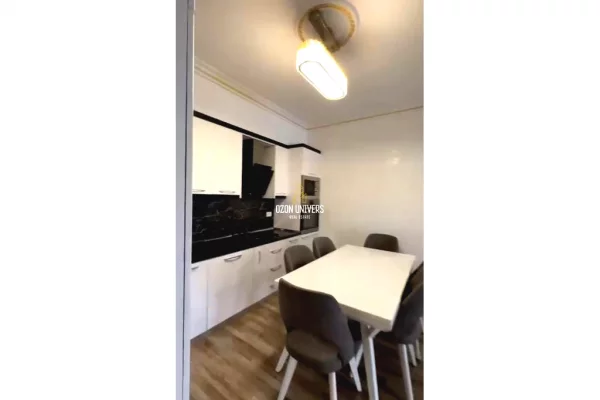 Shtepi me qera 2+1 ne Tirane - 650 Euro