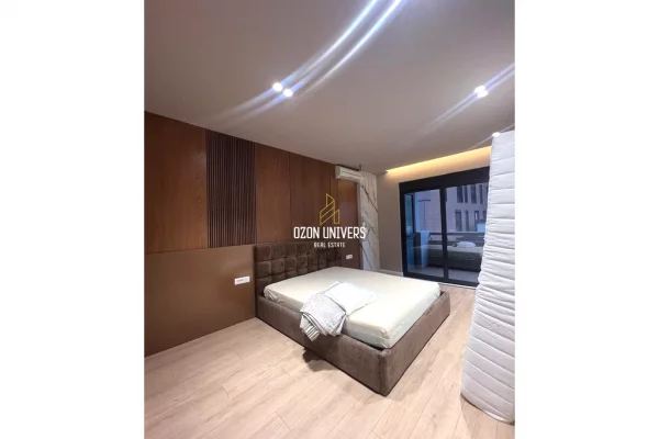 Shtepi me qera 3+1 ne Tirane - 2,500 Euro