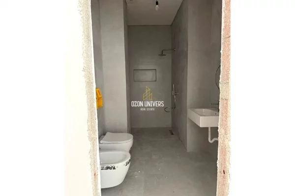 Shtepi me qera Apartament ne Tirane, 1+1, Mobilimi Bosh, pa mobiluar, Pagesa 450  Euro.