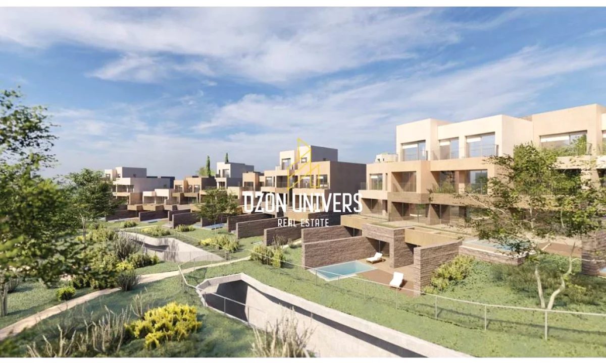 Apartment for sale in Himara 1+1, Emty