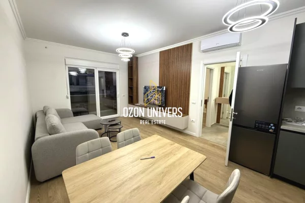 Apartament 1+1 për qira, tek Komuna e Parisit!