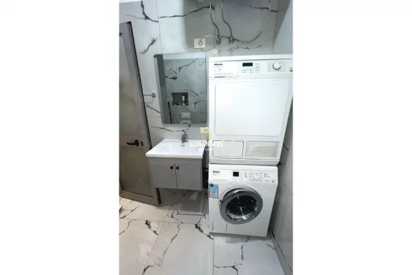 Shtepi me qera Apartament ne Tirane, Garsoniere, Mobilimi E mobiluar, Pagesa 600  Euro.