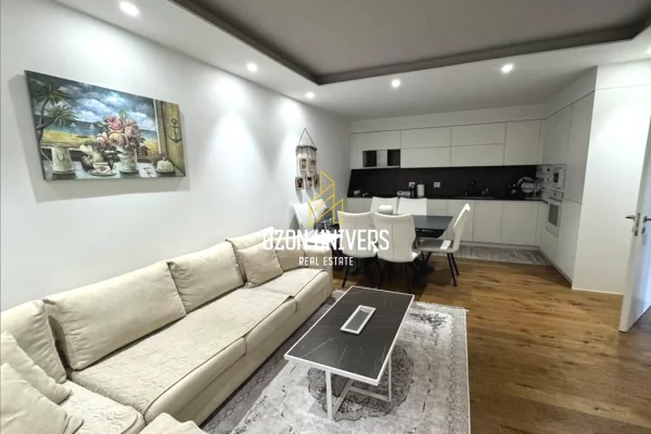 Shtepi me qera 3+1 ne Tirane - 1,500 Euro