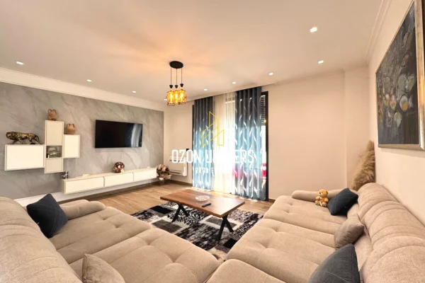 Shtepi me qera 2+1 ne Tirane - 1,500 Euro