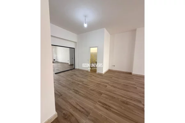 Shtepi me qera Apartament ne Tirane, 1+1, Mobilimi Bosh, pa mobiluar, Pagesa 1,440  Euro.